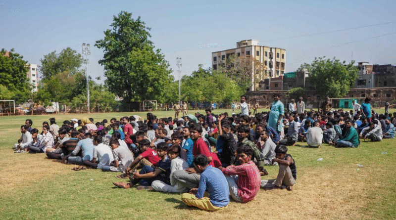 Supreme Court Questions Detention of Bengali Muslim Workers Suspected as Bangladeshis