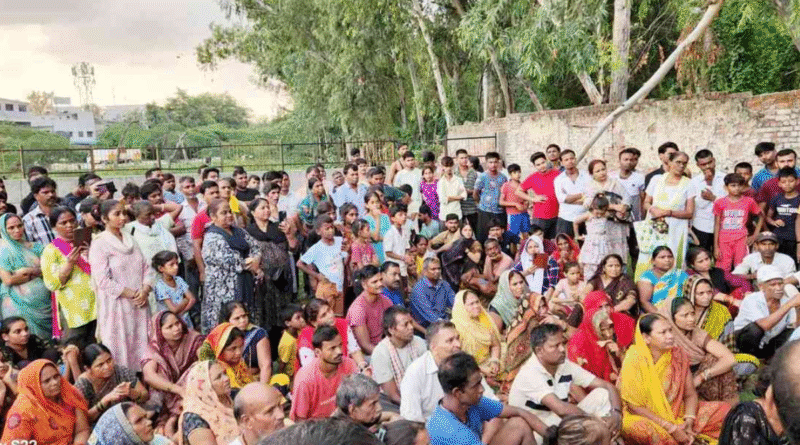 Supreme Court Seeks Centre, States’ Reply on Migrant Worker Detentions