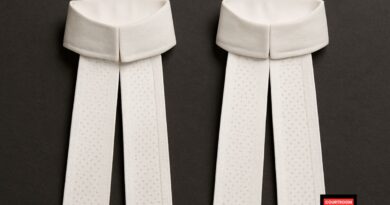 Lawkart Neckband Scam CJIs and Senior Advocates Reviewing ₹499 Neckbands Pune Lawyer Reveals the Truth